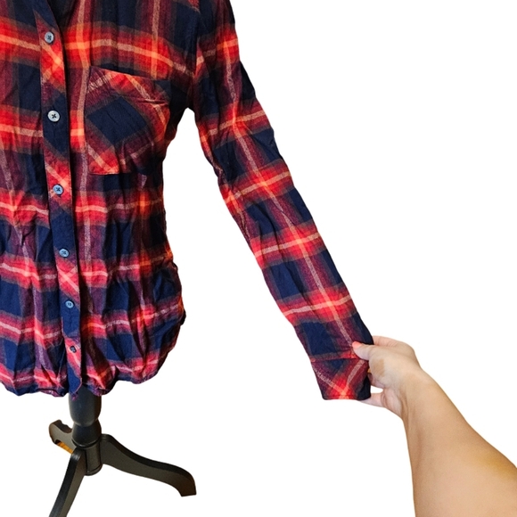 Gap Red Flannel - Picture 4 of 9